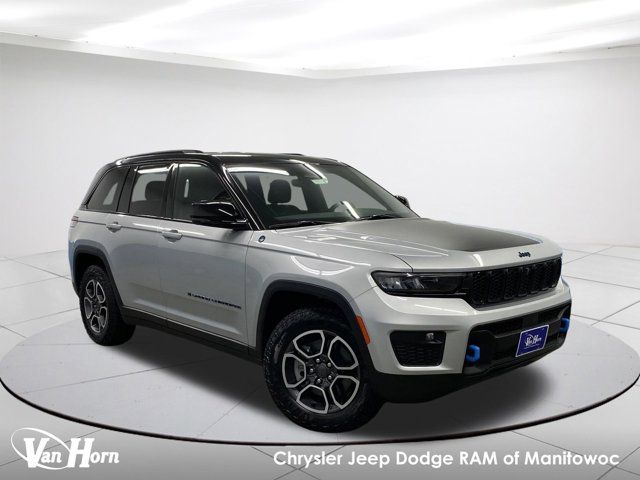 2022 Jeep Grand Cherokee 4xe Trailhawk