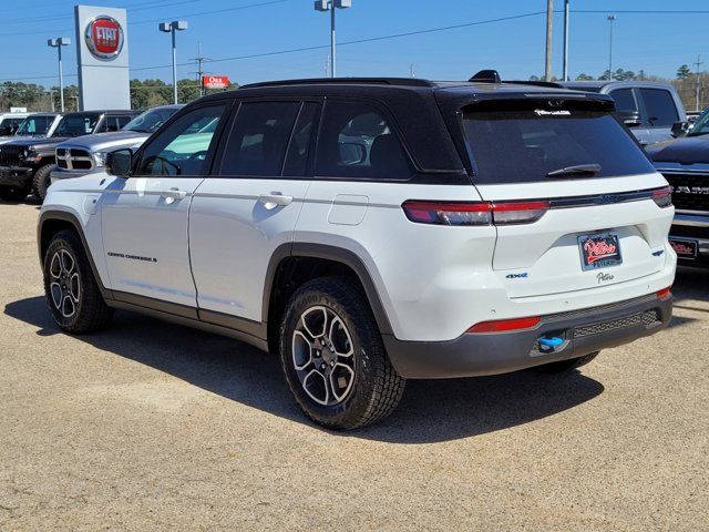 2022 Jeep Grand Cherokee 4xe Trailhawk