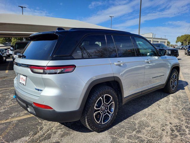 2022 Jeep Grand Cherokee 4xe Trailhawk