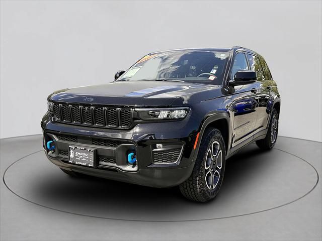 2022 Jeep Grand Cherokee 4xe Trailhawk