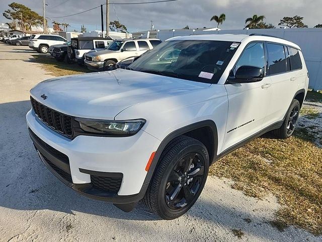 2022 Jeep Grand Cherokee L Altitude