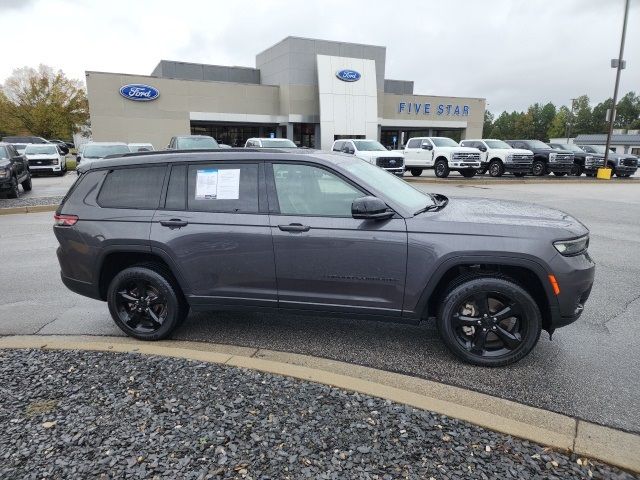 2022 Jeep Grand Cherokee L Altitude