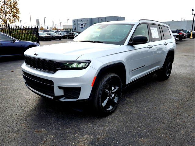 2022 Jeep Grand Cherokee L Altitude