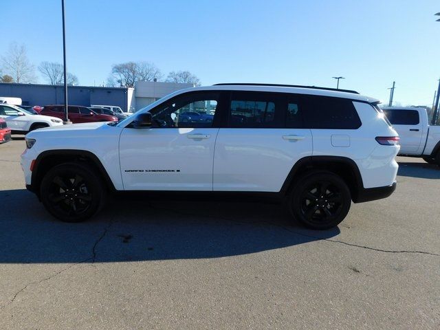 2022 Jeep Grand Cherokee L Altitude