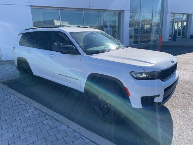 2022 Jeep Grand Cherokee L Altitude