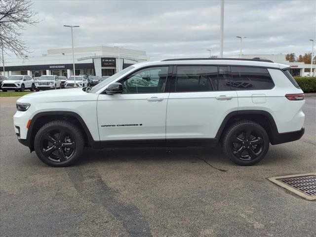 2022 Jeep Grand Cherokee L Altitude