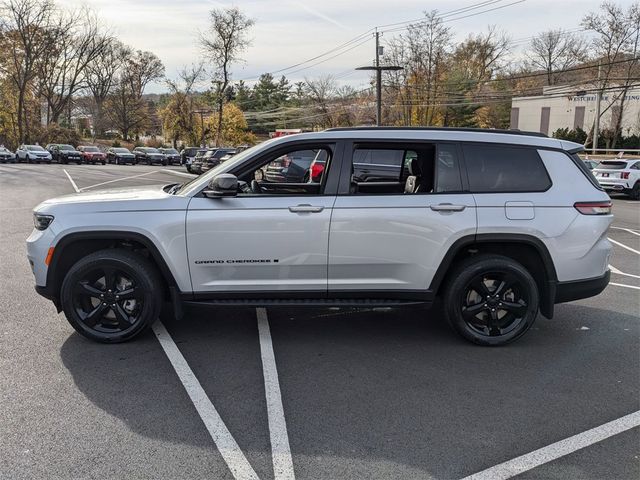 2022 Jeep Grand Cherokee L Altitude