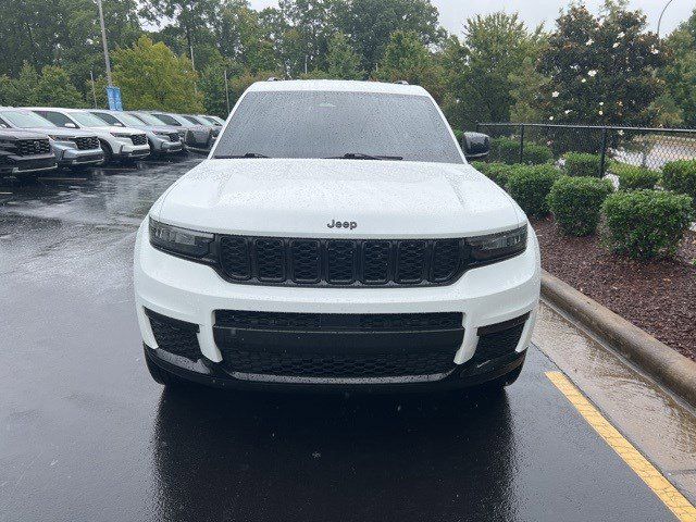 2022 Jeep Grand Cherokee L Altitude