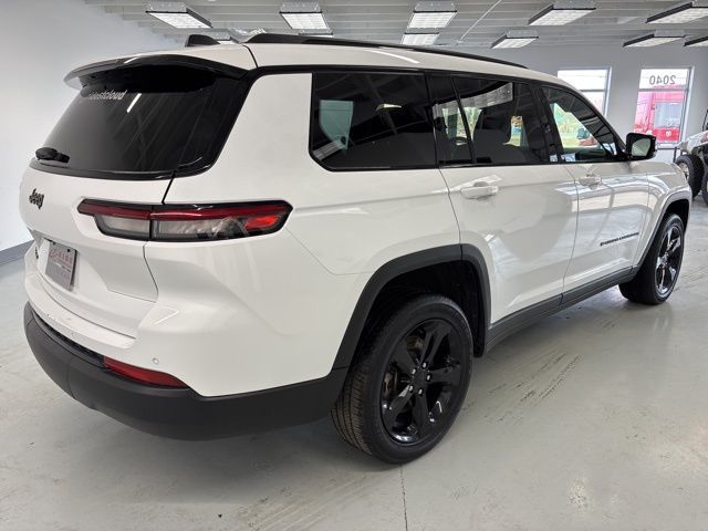 2022 Jeep Grand Cherokee L Altitude