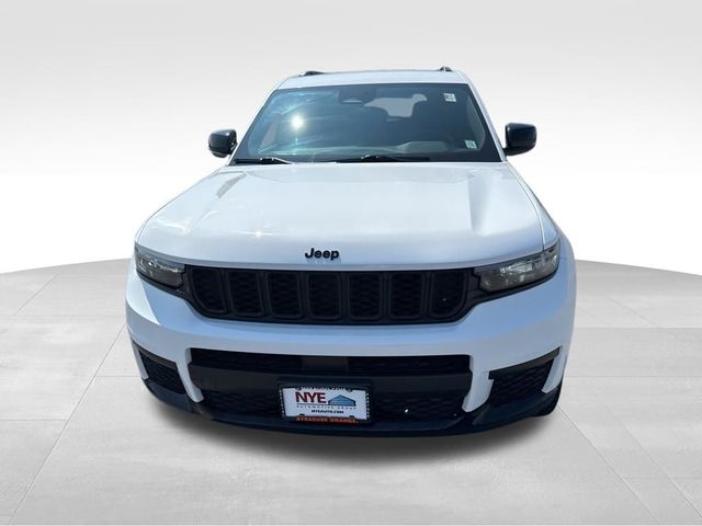2022 Jeep Grand Cherokee L Altitude