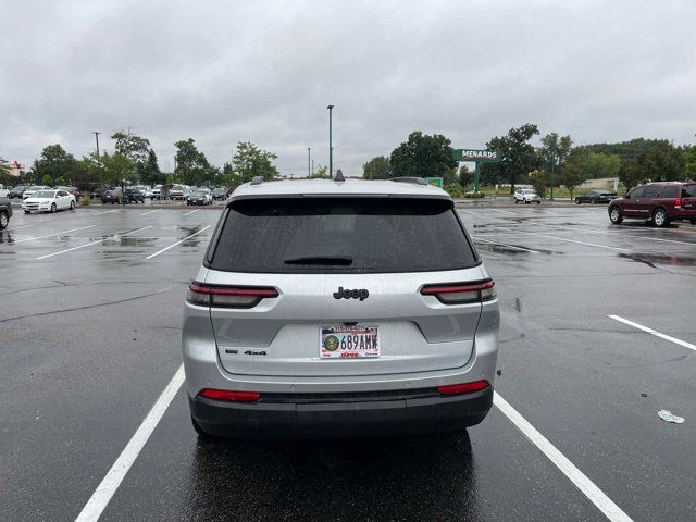 2022 Jeep Grand Cherokee L Altitude