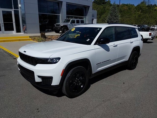 2022 Jeep Grand Cherokee L Altitude