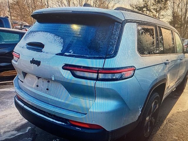 2022 Jeep Grand Cherokee L Altitude