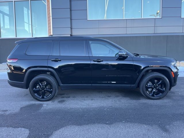 2022 Jeep Grand Cherokee L Altitude