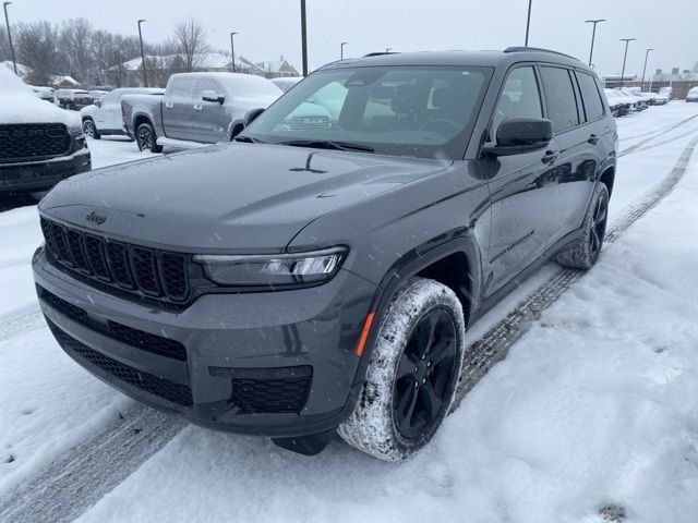 2022 Jeep Grand Cherokee L Altitude