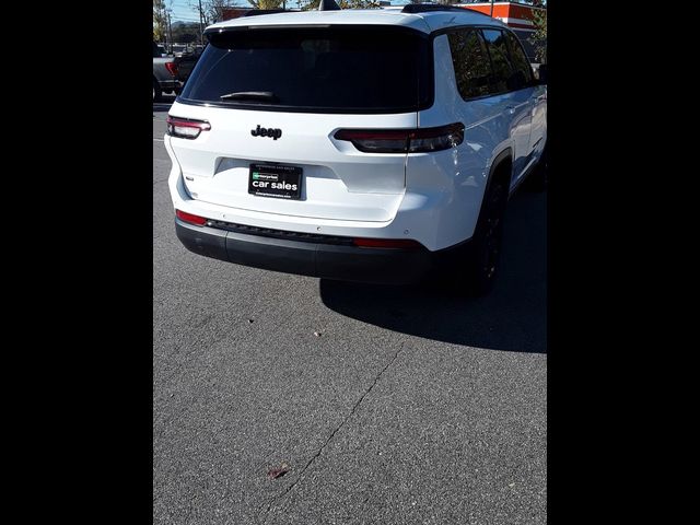 2022 Jeep Grand Cherokee L Altitude