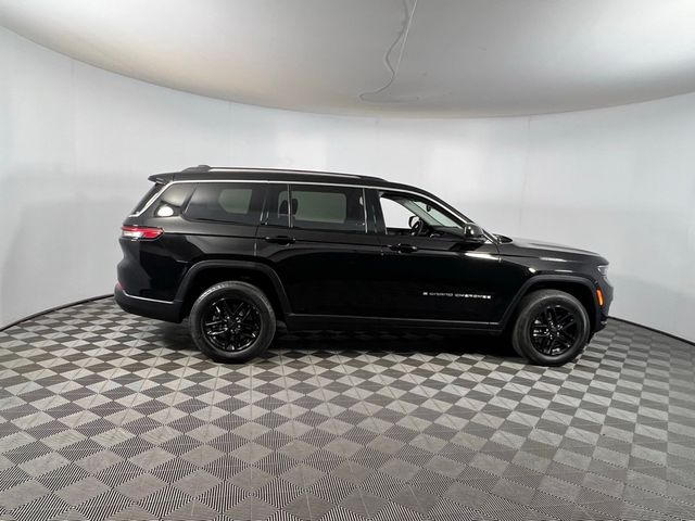 2022 Jeep Grand Cherokee L Laredo