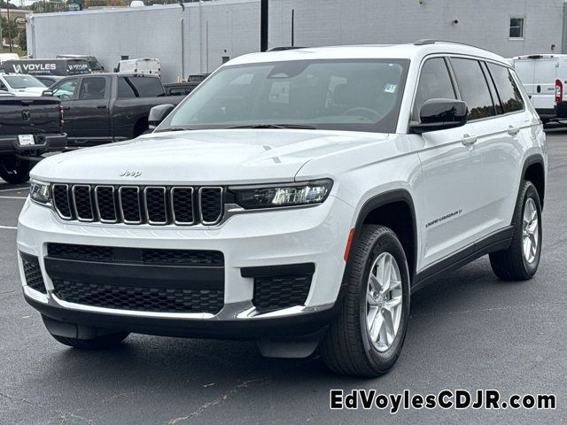 2022 Jeep Grand Cherokee L Laredo