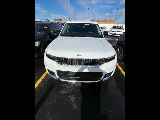 2022 Jeep Grand Cherokee L Laredo