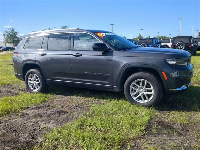 2022 Jeep Grand Cherokee L Laredo