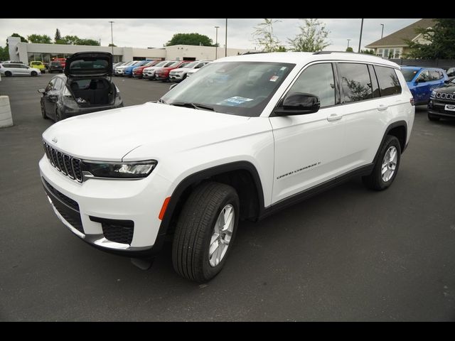 2022 Jeep Grand Cherokee L Laredo