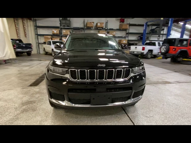 2022 Jeep Grand Cherokee L Laredo