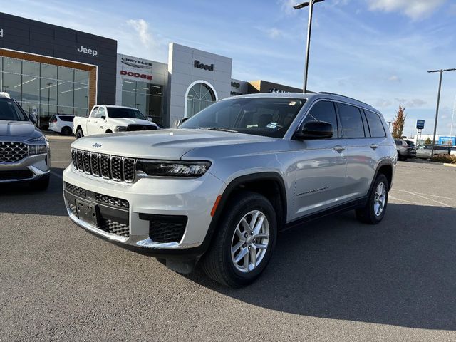 2022 Jeep Grand Cherokee L Laredo