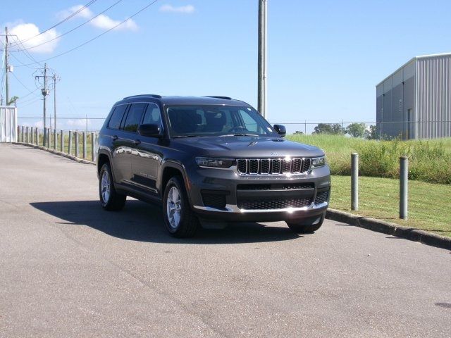 2022 Jeep Grand Cherokee L Laredo