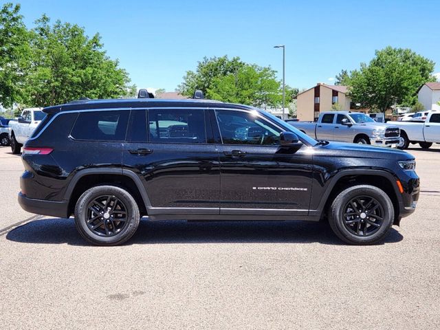 2022 Jeep Grand Cherokee L Laredo