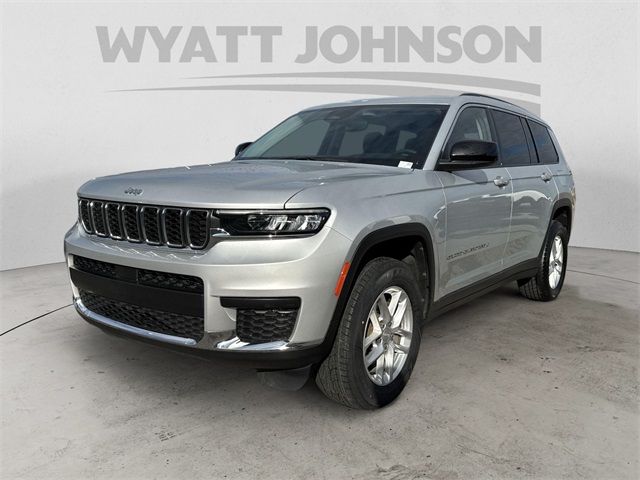 2022 Jeep Grand Cherokee L Laredo