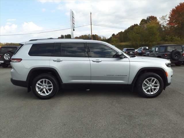 2022 Jeep Grand Cherokee L Laredo