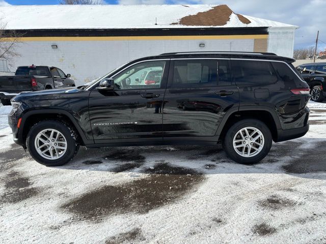 2022 Jeep Grand Cherokee L Laredo