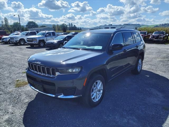 2022 Jeep Grand Cherokee L Laredo