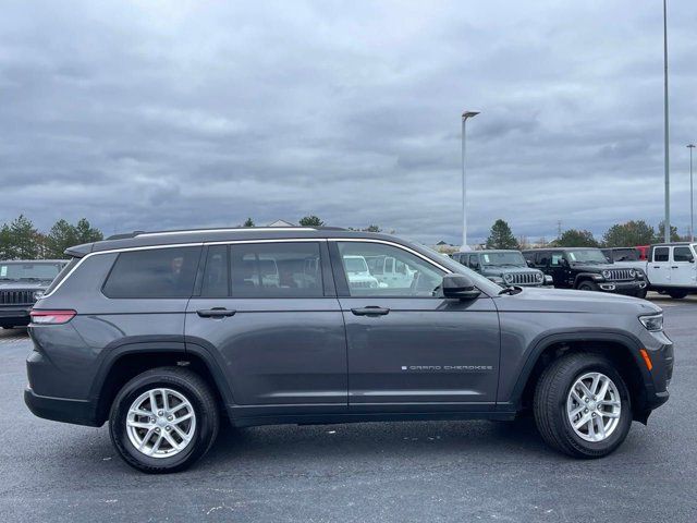 2022 Jeep Grand Cherokee L Laredo