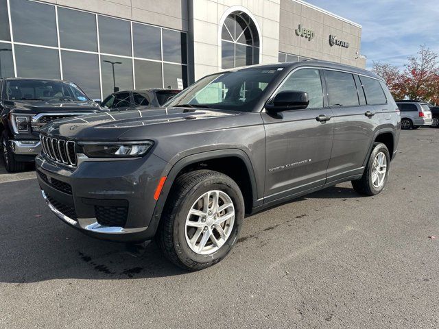 2022 Jeep Grand Cherokee L Laredo