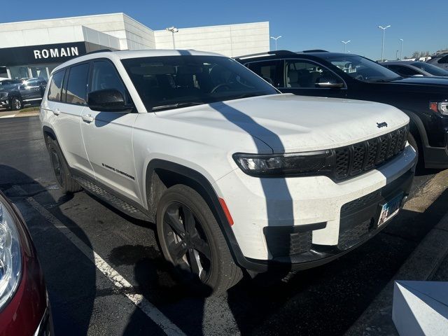 2022 Jeep Grand Cherokee L Altitude