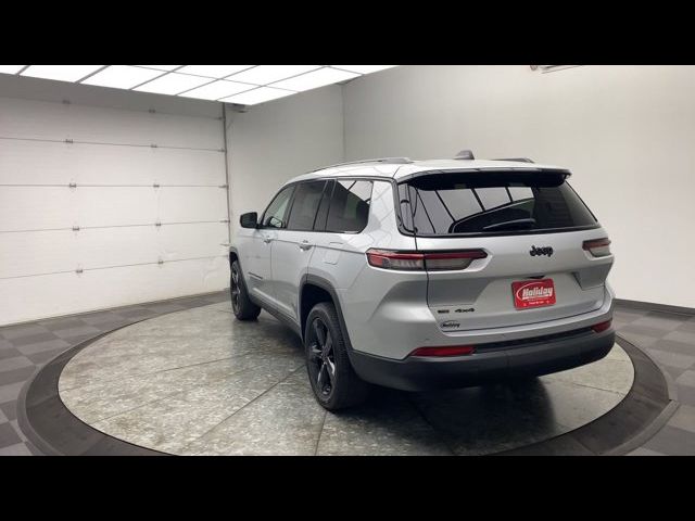 2022 Jeep Grand Cherokee L Altitude