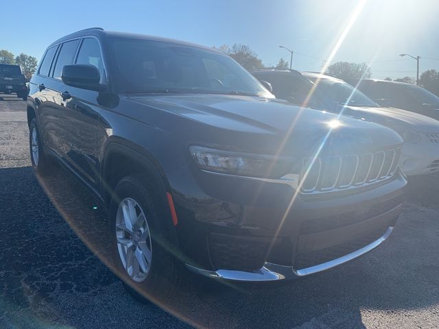 2022 Jeep Grand Cherokee L Laredo