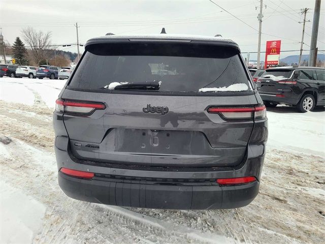 2022 Jeep Grand Cherokee L Altitude