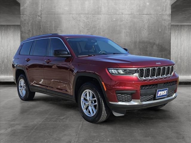 2022 Jeep Grand Cherokee L Laredo