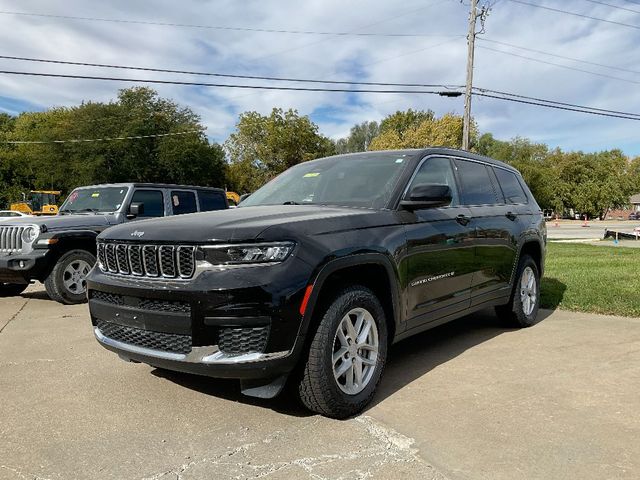 2022 Jeep Grand Cherokee L Laredo