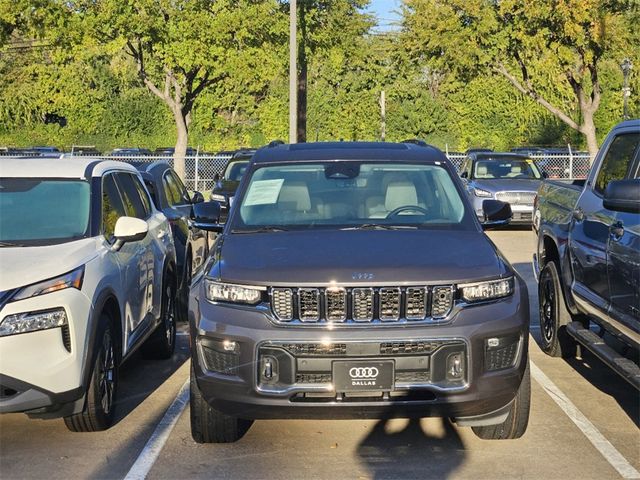 2022 Jeep Grand Cherokee L Overland