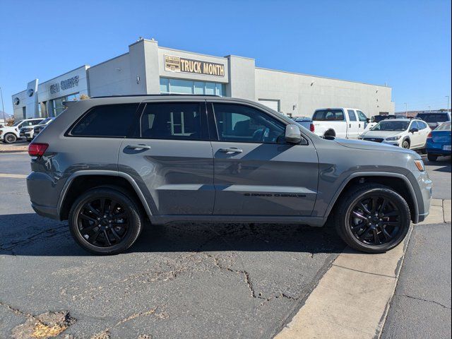 2022 Jeep Grand Cherokee WK Laredo X