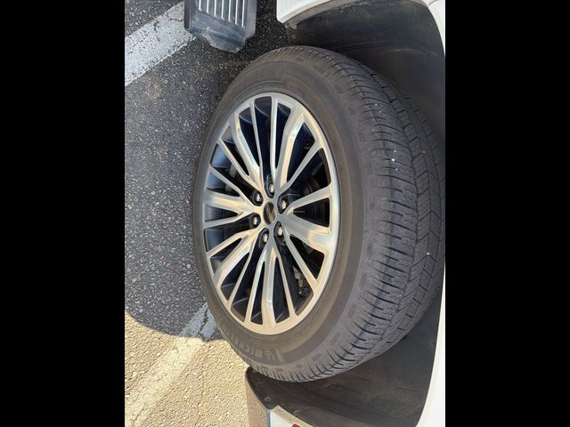 2022 Jeep Grand Wagoneer Series III