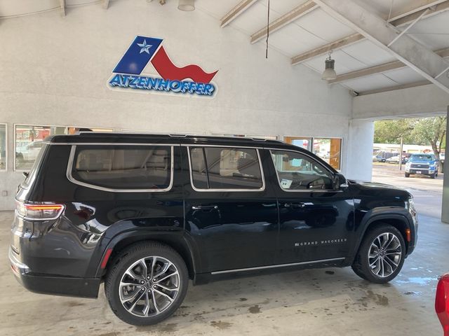 2022 Jeep Grand Wagoneer Series III