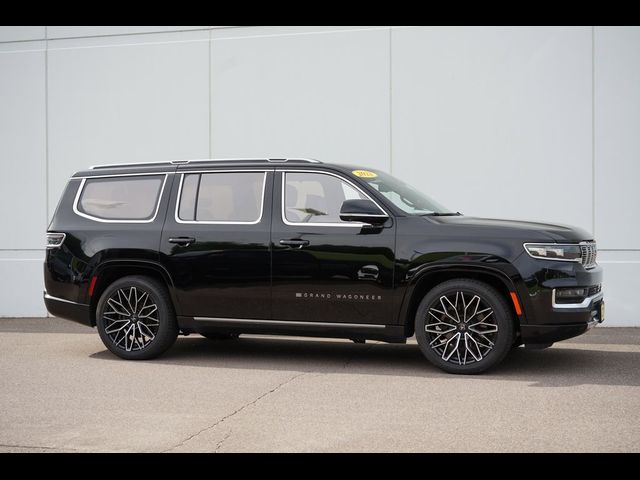 2022 Jeep Grand Wagoneer Series III