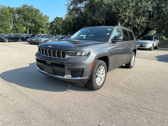 2022 Jeep Grand Cherokee L Laredo