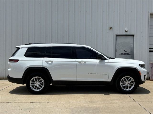 2022 Jeep Grand Cherokee L Laredo