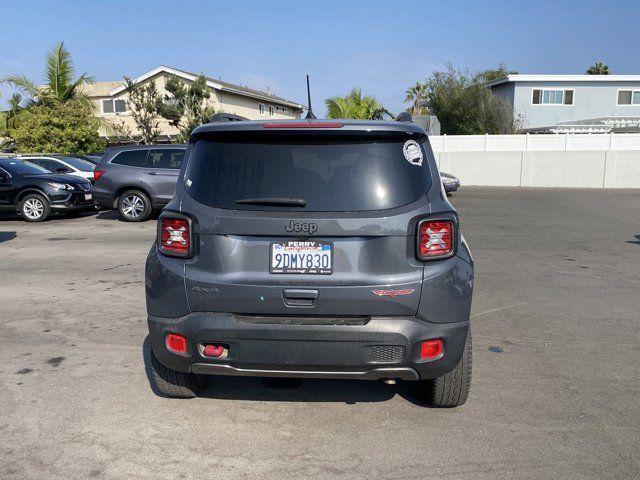 2022 Jeep Renegade Trailhawk