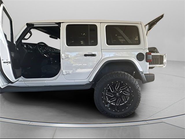 2022 Jeep Wrangler Unlimited Sahara Altitude